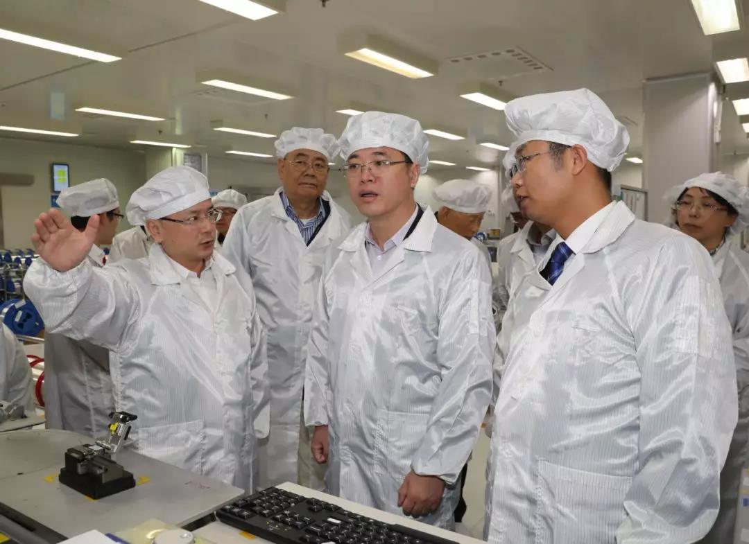 強強聯合，共筑未來 亨通與東南大學攜手成立光/量子通信與傳感技術聯合研究中心